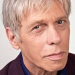 แม็คเคนซี่ เกรย์ (Mackenzie Gray)