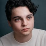 แม็กซ์ เบิร์กโฮลเดอร์ (Max Burkholder)