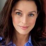 ซาร่าห์ ดีกินส์ (Sarah Deakins)