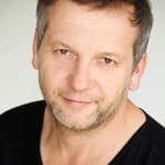 สก็อตต์ วิลส์ (Scott Wills)