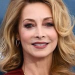 ชารอน ลอว์เรนซ์ (Sharon Lawrence)