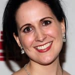 สเตฟานี ดาบรูซโซ (Stephanie D'Abruzzo)