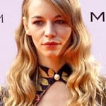 สเวตลานา อุสติโนวา (Svetlana Ustinova)