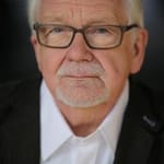 ทอม โอเว่น (Tom Owen)