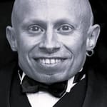 เวิร์น ทรอยเออร์ (Verne Troyer)