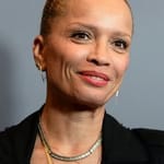 วิคตอเรีย มาโฮนีย์ (Victoria Mahoney)