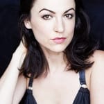 อเล็กซานดรา นิโคล ฮูล์ม (Alexandra Nicole Hulme)