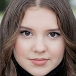 อาลีน่า โฟลีย์ (Alina Foley)