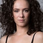 เอมี่ แมนสัน (Amy Manson)