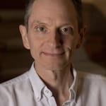 อาร์เธอร์ โฮลเดน (Arthur Holden)