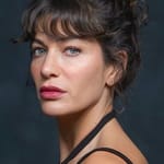 เบอร์รัก ทูซูนาตาช (Berrak Tüzünataç)