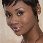 เอมายาตซี คอริเนลดี (Emayatzy Corinealdi)