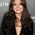 เอมิลี่ บาเดอร์ (Emily Bader)