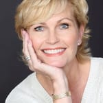 ฟิโอน่า ฟูลเลอร์ตัน (Fiona Fullerton)