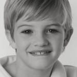 ฟลินน์ แม็คอาเธอร์ (Flynn MacArthur)