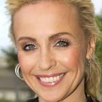 จูลี่ อาร์. ออลการ์ด (Julie R. Ølgaard)