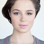 เคเธอร์ โดโนฮิว (Kether Donohue)