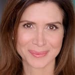 ลาร่า ดานส์ (Lara Daans)