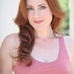 ลอร่า ดิกกินสัน (Laura Dickinson)