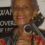 ลอยส์ เคลลี่-มิลเลอร์ (Lois Kelly-Miller)