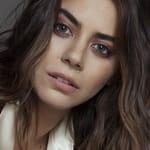 ลอเรนซ่า อิซโซ (Lorenza Izzo)