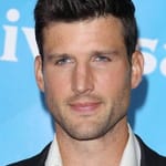 พาร์คเกอร์ ยัง (Parker Young)