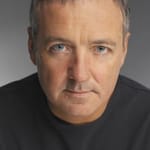 พอล บาร์เร็ตต์ (Paul Barrett)