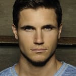 ร็อบบี้ อเมลล์ (Robbie Amell)