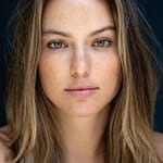 สเตฟานี ยุงเกอร์ (Stefanie Yunger)