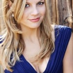 สเตฟานี เลอเมลิน (Stephanie Lemelin)