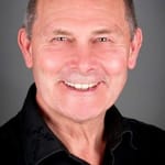 สตีเฟน เกลดฮิลล์ (Stephen Gledhill)