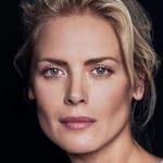 ซินเนฟ มาโคดี ลุนด์ (Synnøve Macody Lund)