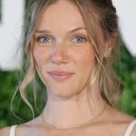 เทรซี่ สปิริดาคอส (Tracy Spiridakos)