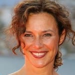 วาเลเรีย คาวัลลี (Valéria Cavalli)