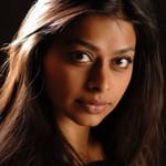 อาเยชา ดาร์เกอร์ (Ayesha Dharker)