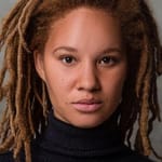 อโยลา สมาร์ท (Ayoola Smart)