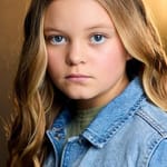 เบลลาลูน่า เรสนิค (Bellaluna Resnick)