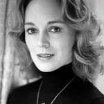 แคทริโอน่า แมคคอลล์ (Catriona MacColl)