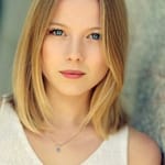 ชาร์ลอตต์ โบมอนต์ (Charlotte Beaumont)