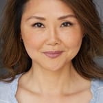 เอสเธอร์ มูน (Esther Moon)