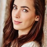 เจอรัลดีน ฮาเควิลล์ (Geraldine Hakewill)