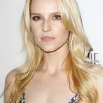 เจีย โครวาทิน (Gia Crovatin)