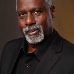 จูนี่ย์ สมิธ (Juney Smith)