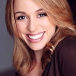 ลอร่า เบอร์ทรัม (Laura Bertram)