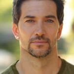 ลุค โรเบิร์ตส์ (Luke Roberts)