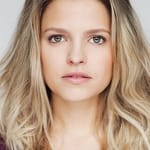 ซาราห์-ฌานน์ ลาบรอส (Sarah-Jeanne Labrosse)