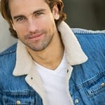 สกายเลอร์ ฮาร์ท (Skyler Hart)