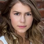 สเตฟานี จานูซาอุสกัส (Stephanie Janusauskas)