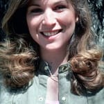 เทรซี่ ซาเวจ (Tracie Savage)