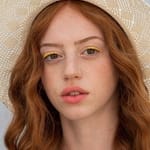 ลิลลี่ นิวมาร์ค (Lily Newmark)